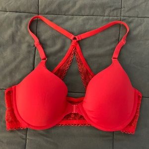 ❤️GAPBODY RED FAVORITE T-SHIRT BRA 34C❤️